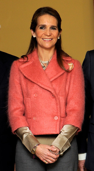 Princess-Elena-Elena-Spain-Attends-Tribute-Lc8HCjNqqjrl.jpg